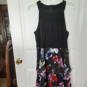 SLNY  Size 12 black & flowered ruffled layer bottom dress